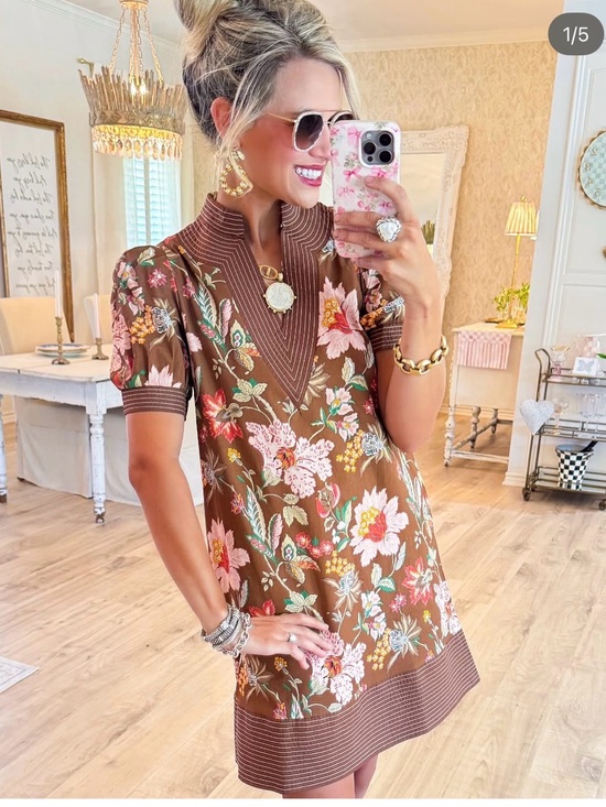 entro Dresses & Skirts - ENTRO Floral Brown Short Sleeve Shift Dress
